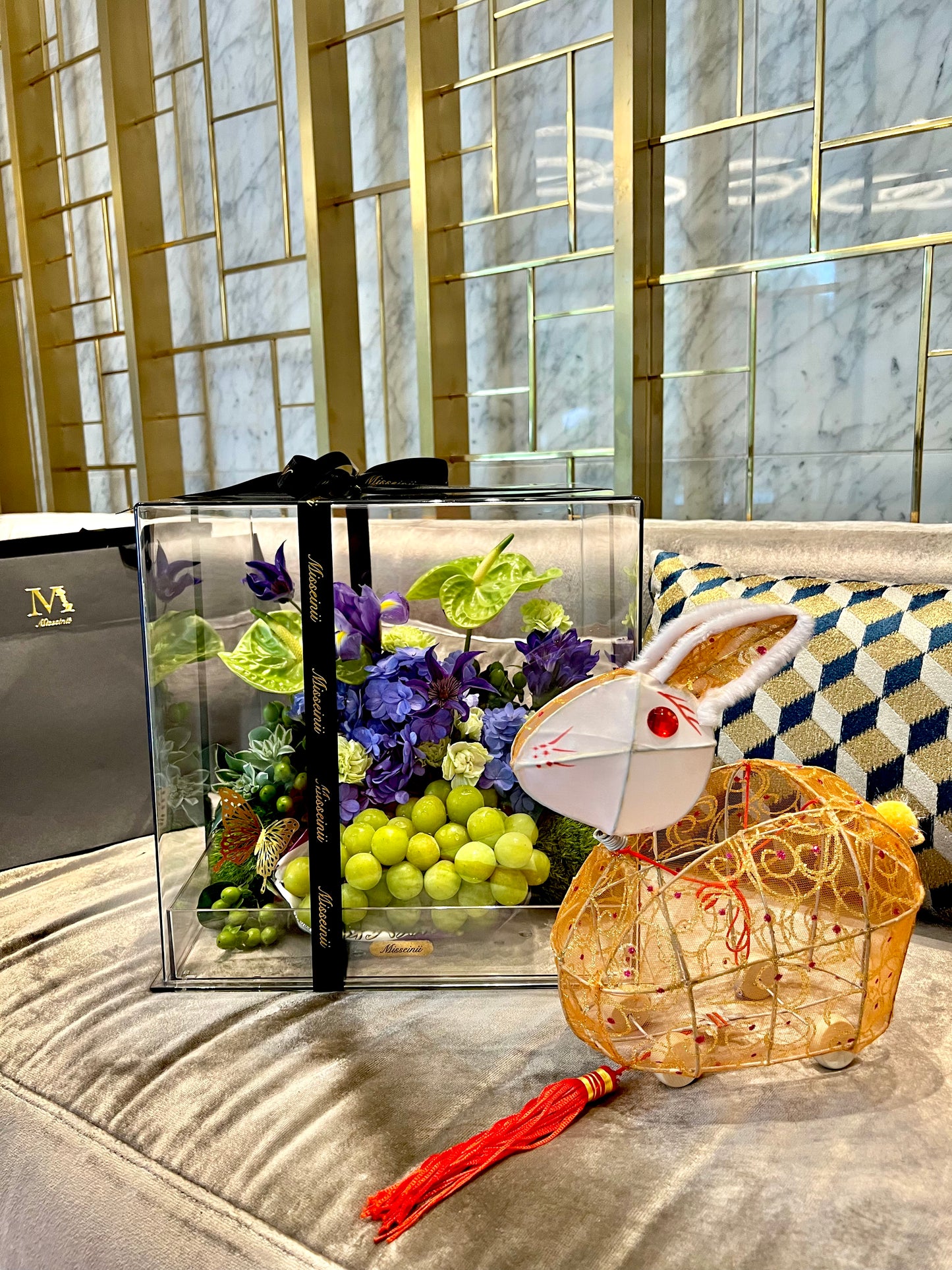 Premium Flowers & Fruit Box