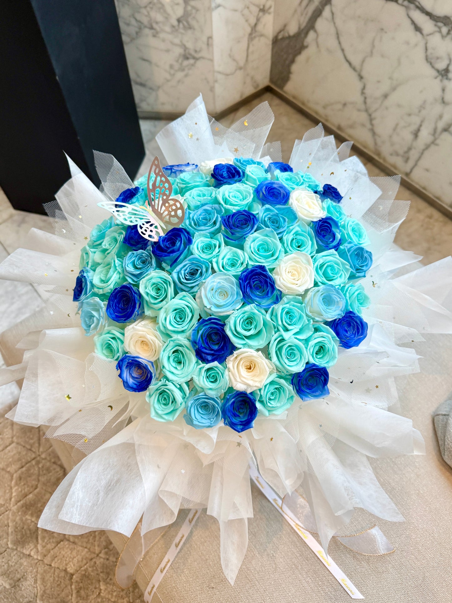 Pink & Red Mix Preserved Roses Bouquet