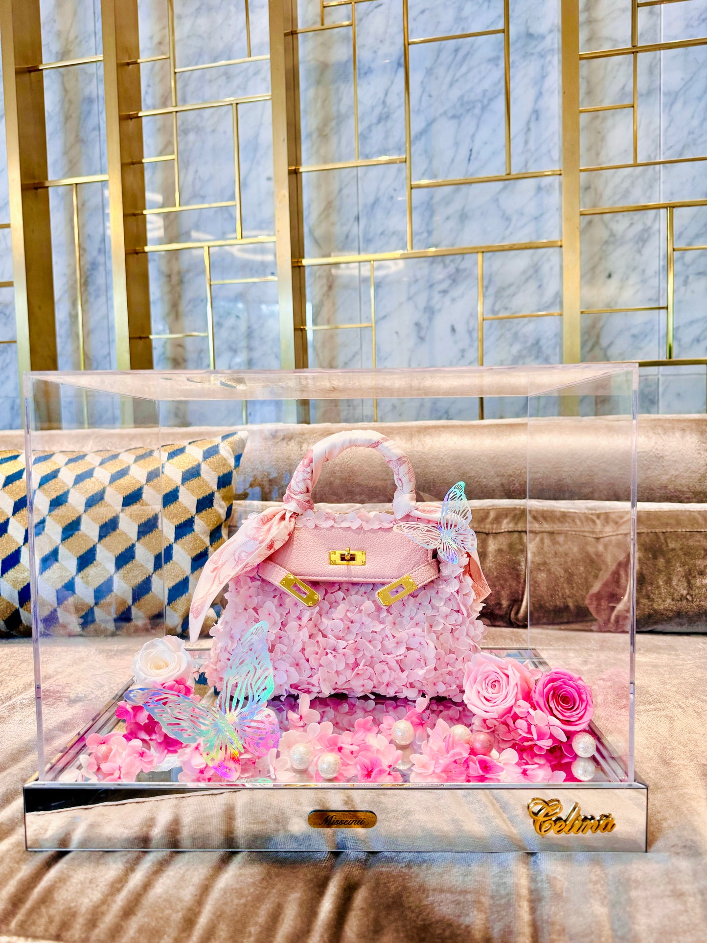 Preserved Flower Handbag (Pink)