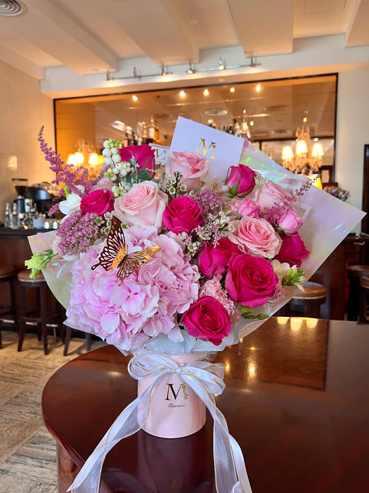 Audrey - Red & Pink Roses