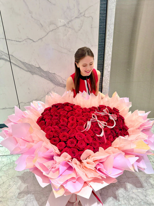 99 Ecuadorian Roses in Heart Shape