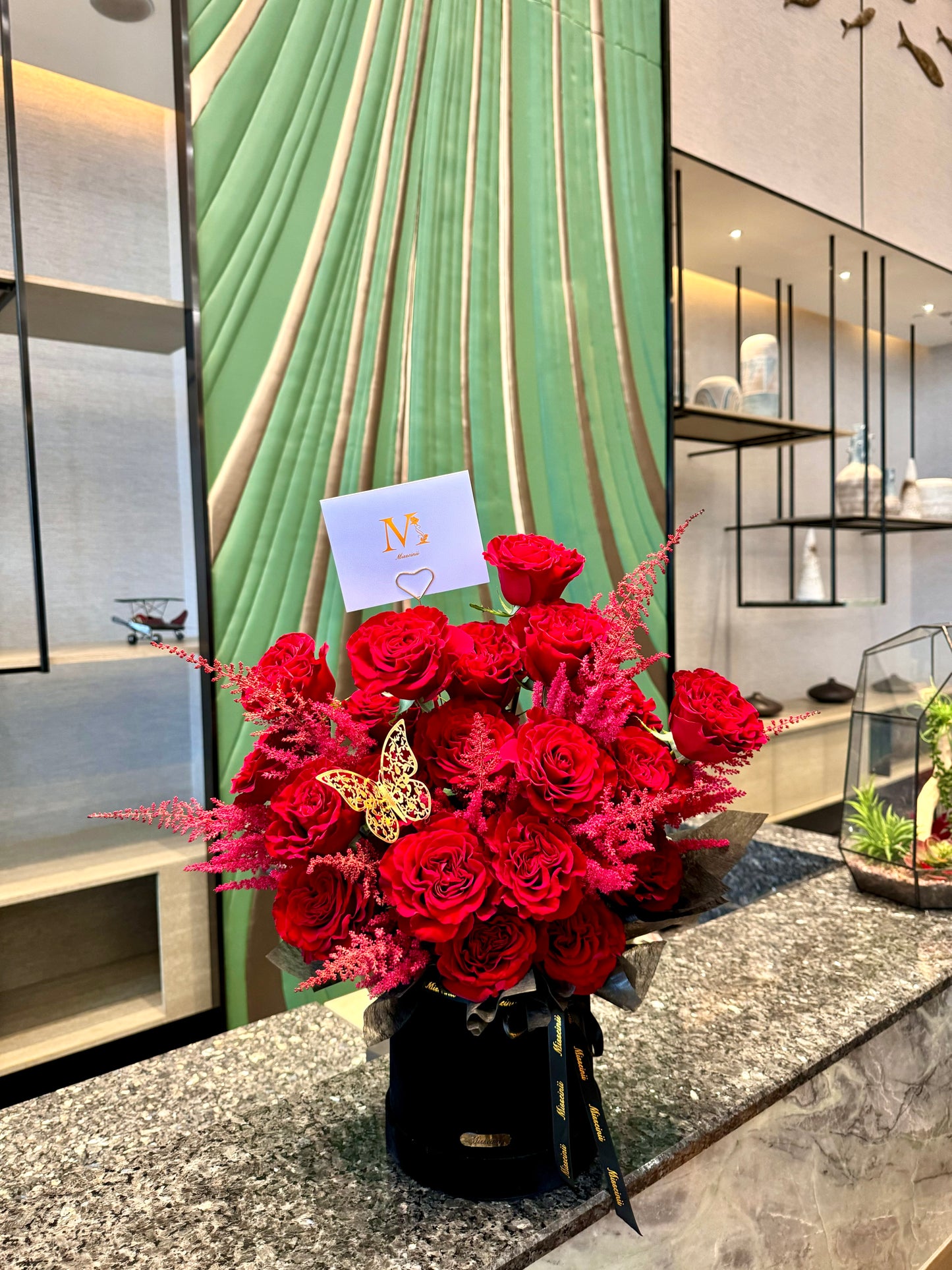 Unified Hearts - Royal Ecuadorian Red Rose Hearts Quinn