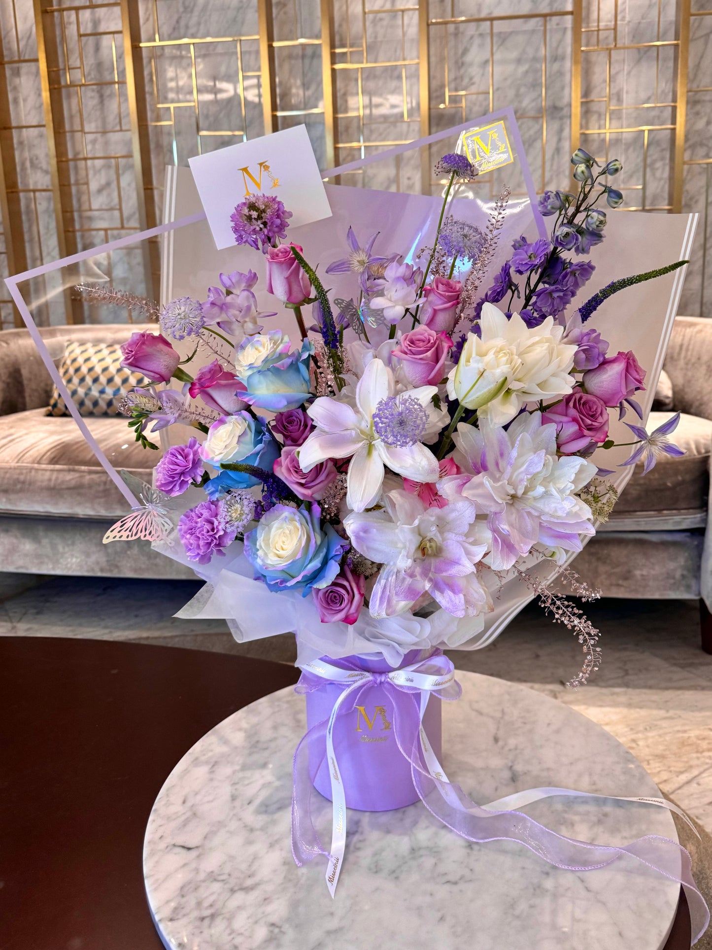 Ariel - Dreamy Dutch Double Lilies & Ecuadorian Roses