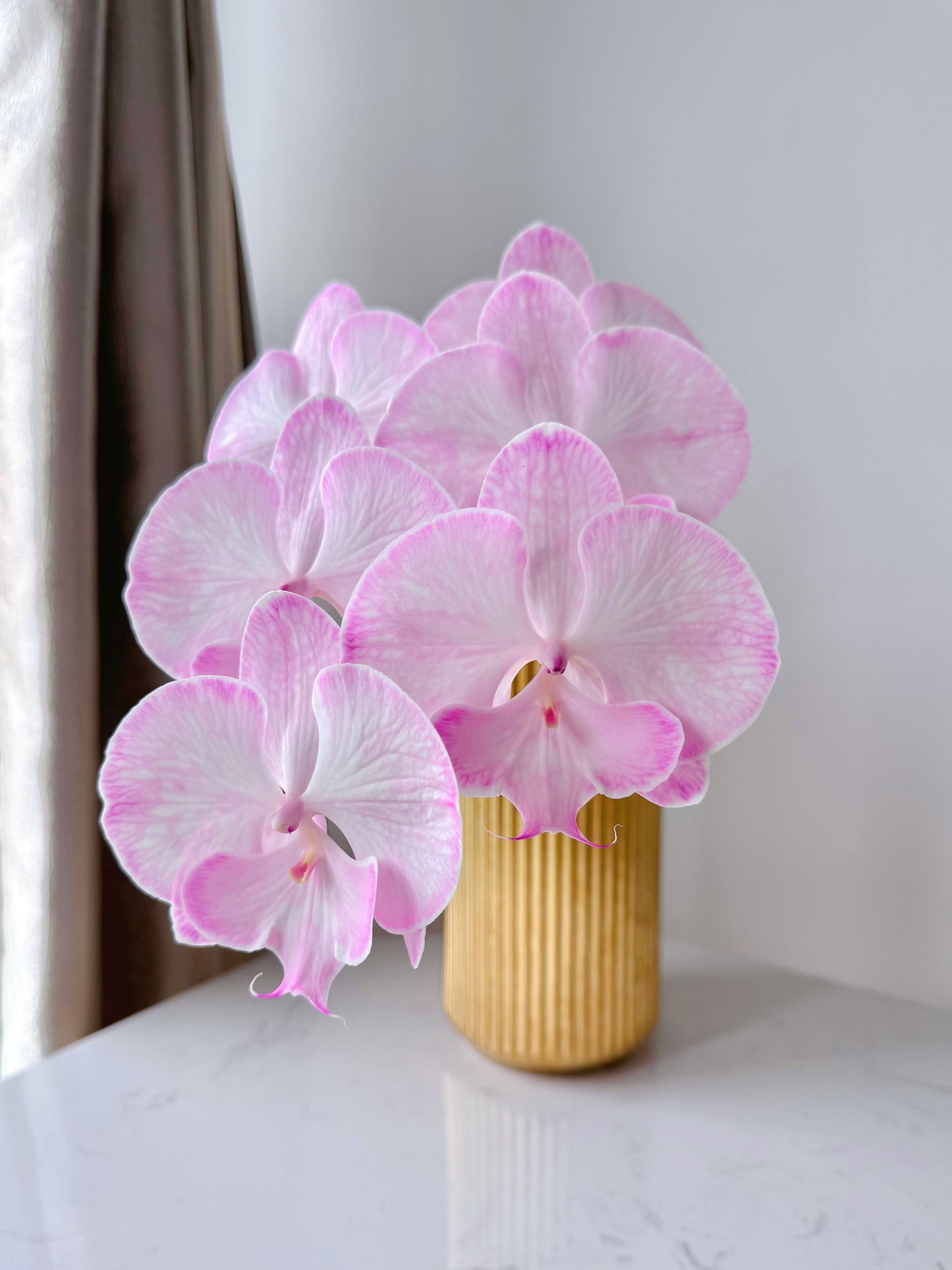 Hana - Japanese Sweet Pea, Orchid, Rose, Hydrangea