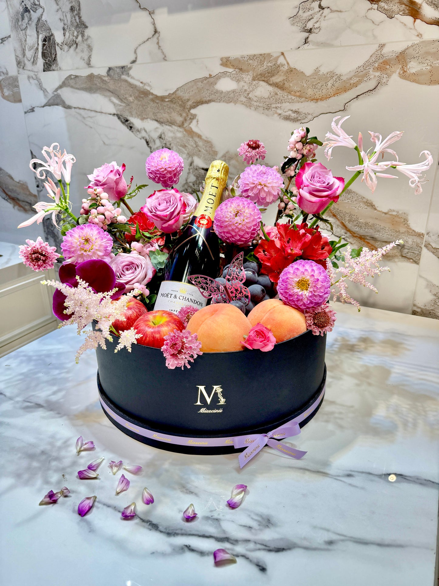 Deluxe Champagne Fruit Box