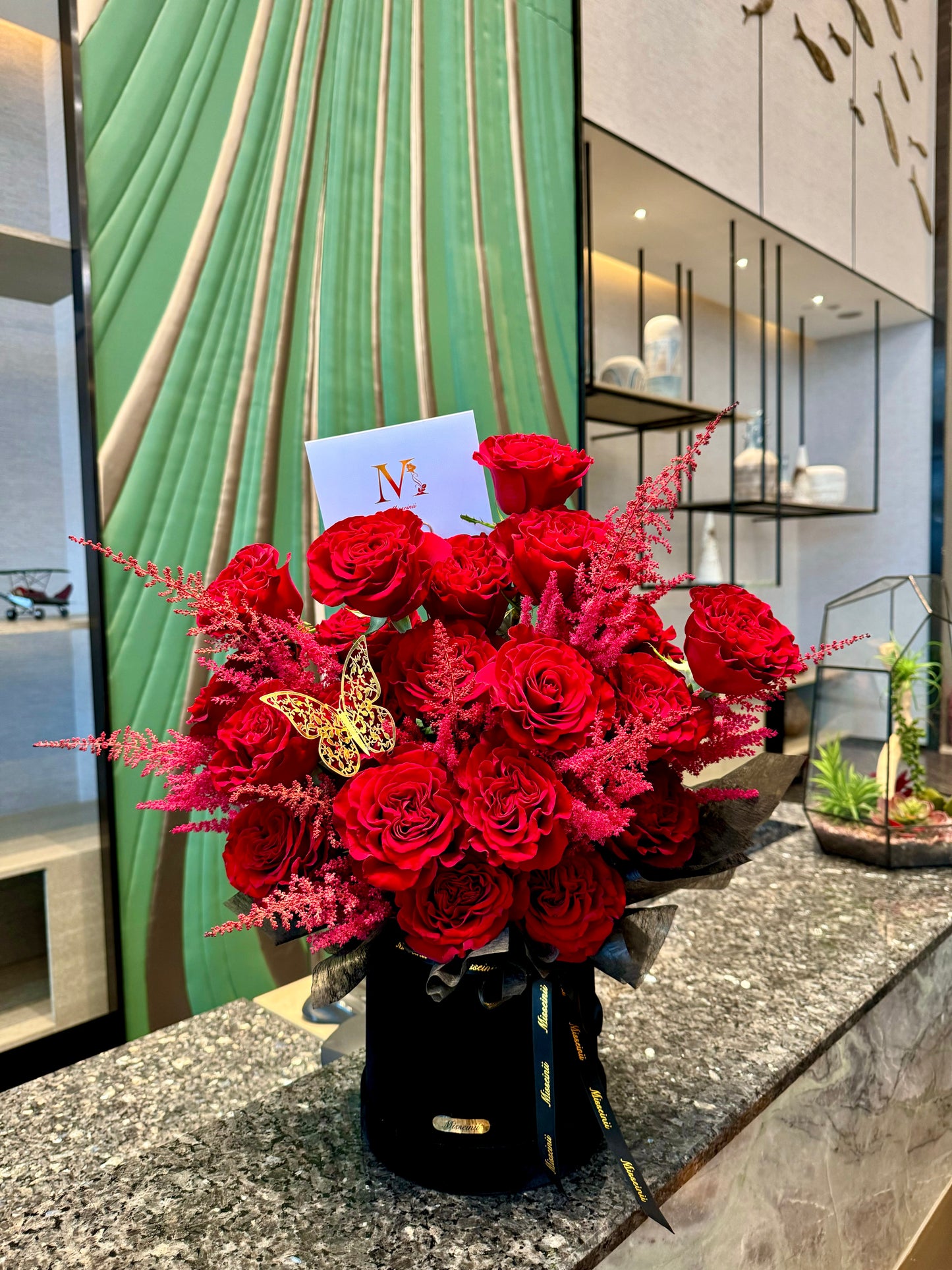 Unified Hearts - Royal Ecuadorian Red Rose Hearts Quinn