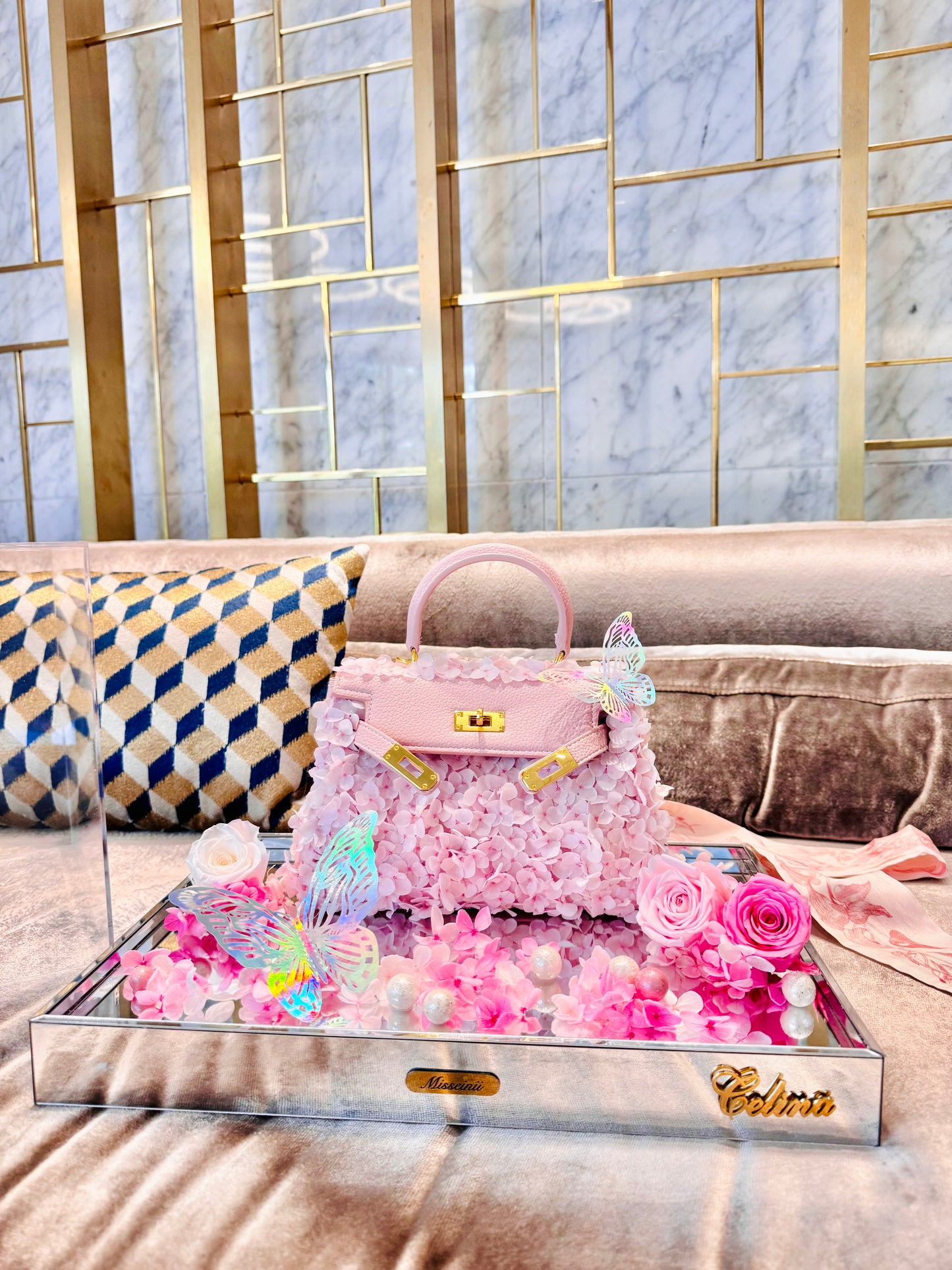 Preserved Flower Handbag (Pink)